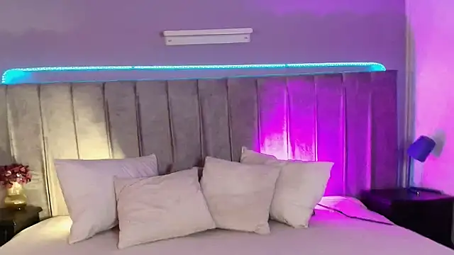 Peytonn Monroe online show from November 10, 8:36 pm