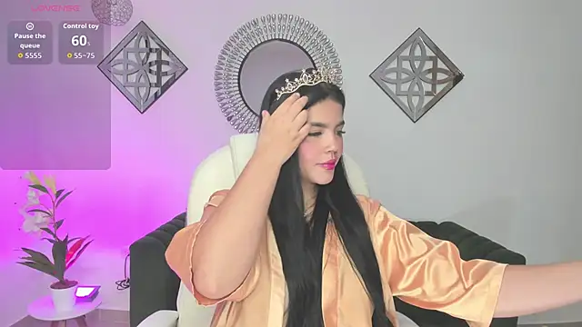 Snapshot of Mila_blaze chatting on October 6, 3:19 am Mila blaze online show from October 6, 3:19 am