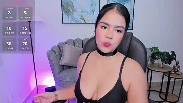 Snapshot of Mila_blaze chatting on October 8, 12:07 pm Mila blaze online show from October 8, 12:07 pm