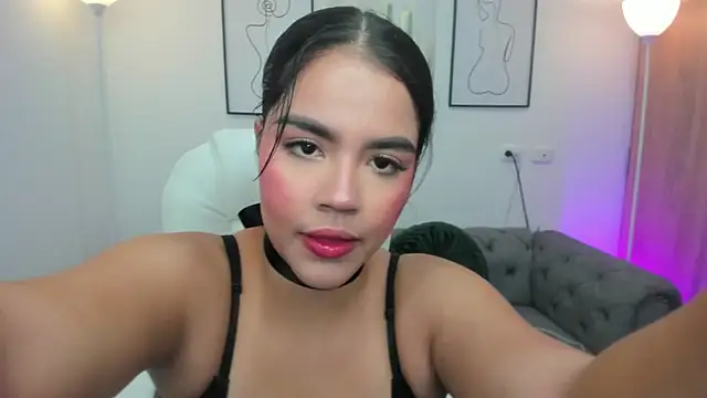 Snapshot of Mila_blaze chatting on October 9, 4:13 am Mila blaze online show from October 9, 4:13 am