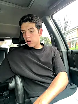 mattebret11 online show from October 27, 5:14 pm