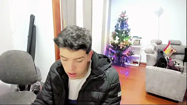 mattebret11 online show from November 13, 9:35 am