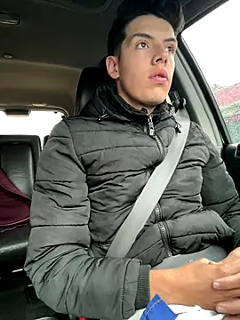 mattebret11 online show from November 6, 2:21 pm