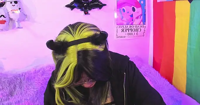 NekoWaifu online show from October 29, 1:21 pm