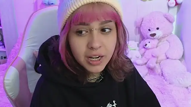 NekoWaifu online show from April 19, 2:29 pm