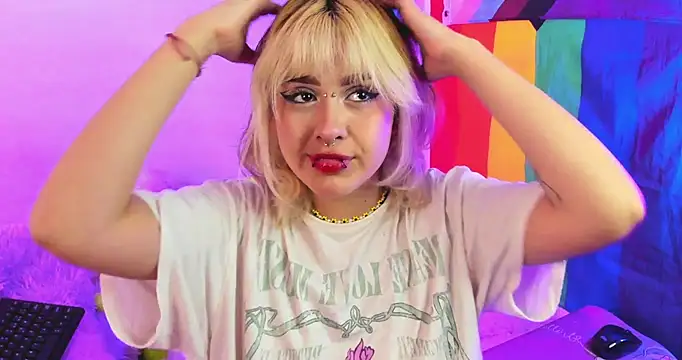 NekoWaifu online show from November 4, 1:15 pm