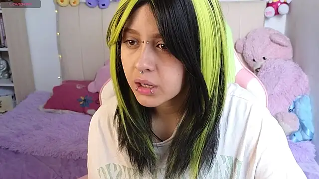 NekoWaifu online show from May 27, 3:08 pm