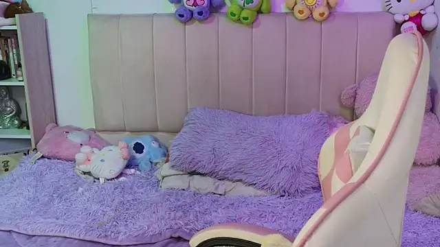 NekoWaifu online show from July 24, 3:19 pm