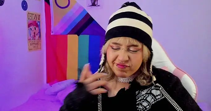 NekoWaifu online show from January 7, 3:06 pm