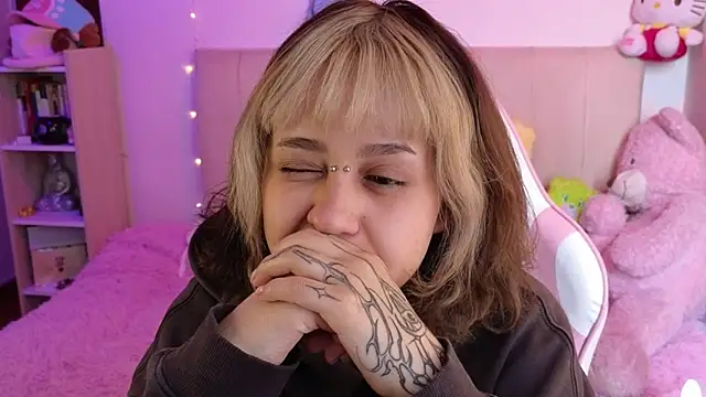 NekoWaifu online show from March 24, 2:28 pm