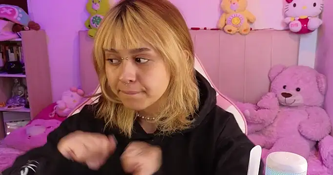 NekoWaifu online show from February 26, 2:06 pm