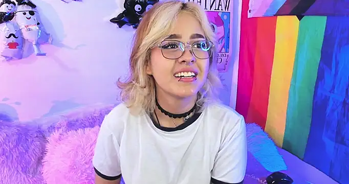 NekoWaifu online show from October 28, 1:10 pm