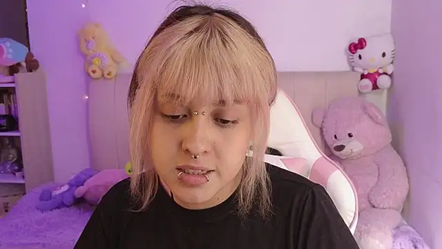 NekoWaifu online show from May 14, 2:03 pm