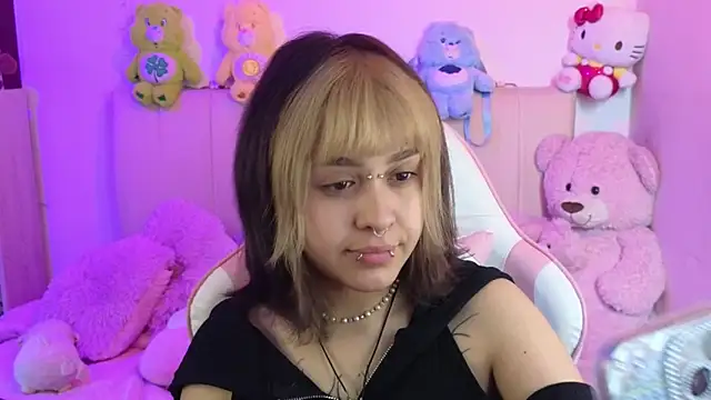 NekoWaifu online show from March 12, 2:21 pm