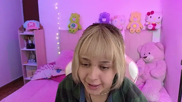 NekoWaifu online show from March 31, 2:19 pm