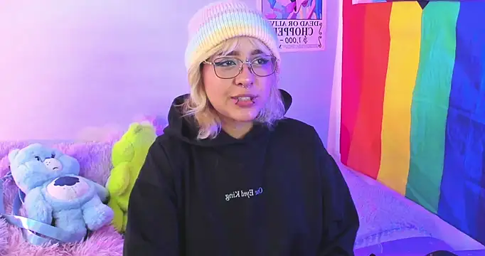 NekoWaifu online show from November 3, 1:26 pm