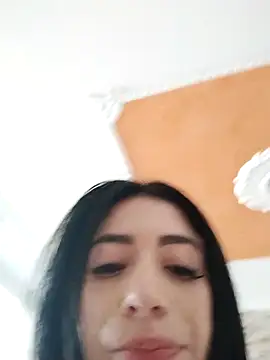SarayGray online show from October 16, 7:00 pm