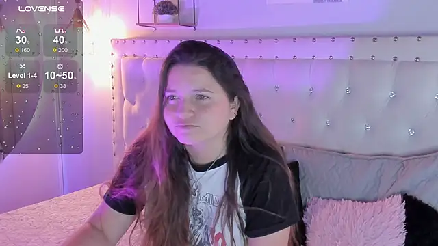 sophiee09  online show from November 27, 2:06 pm