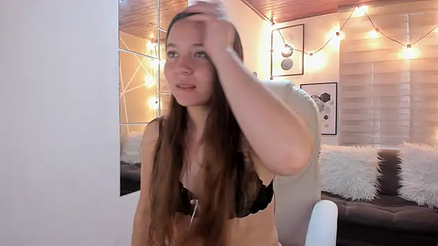 sophiee09  online show from October 29, 1:32 pm