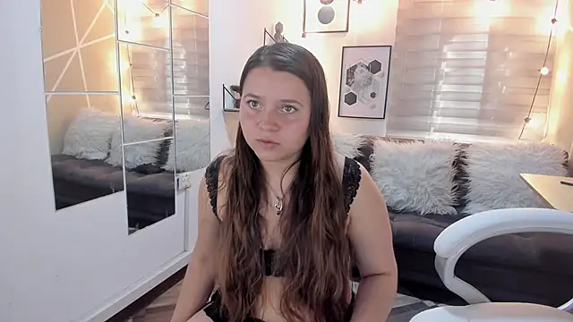 sophiee09  online show from November 4, 1:37 pm