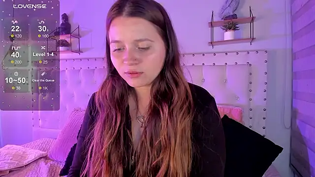 sophiee09  online show from February 12, 4:01 am