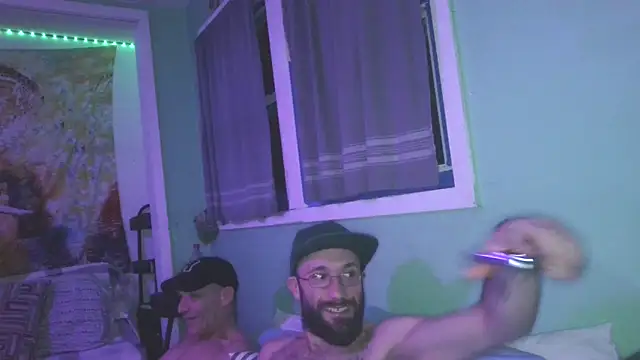 Snapshot of versatilevortex chatting on January 7, 6:40 am versatilevortex online show from January 7, 6:40 am