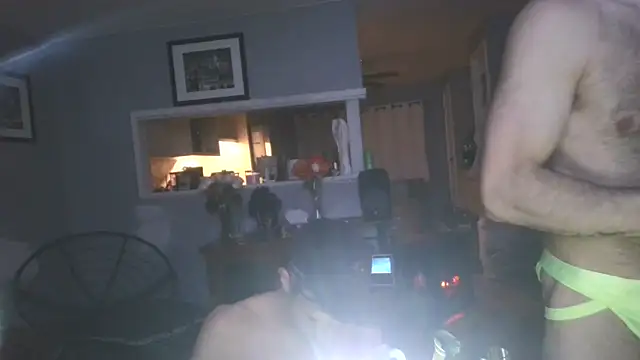 Snapshot of versatilevortex chatting on February 18, 6:44 am versatilevortex online show from February 18, 6:44 am