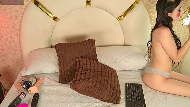 Snapshot of paulina_cano chatting on October 23, 9:13 pm paulina cano online show from October 23, 9:13 pm