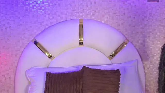 Snapshot of paulina_cano chatting on October 29, 7:13 pm paulina cano online show from October 29, 7:13 pm