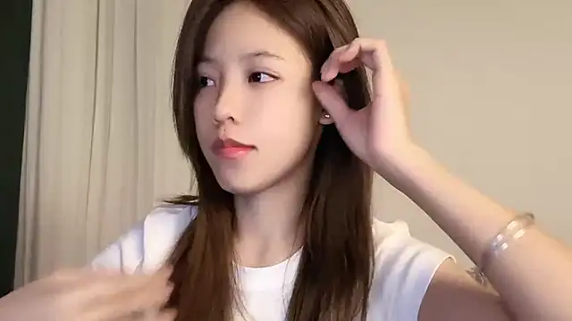 Meng 777 online show from March 29, 11:23 am