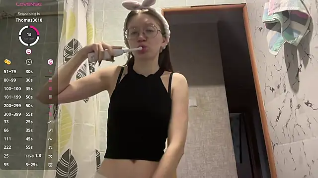 MargarettNewbie online show from October 17, 4:05 am