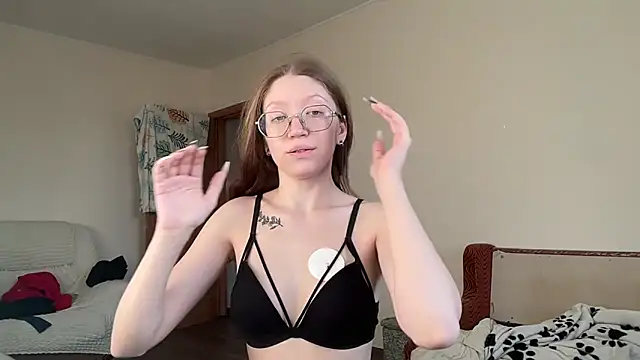 MargarettNewbie online show from October 8, 4:14 am