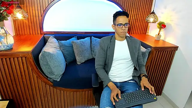 JacobDraven online show from November 8, 4:27 am