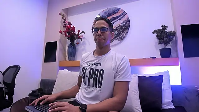 JacobDraven online show from February 3, 3:37 am