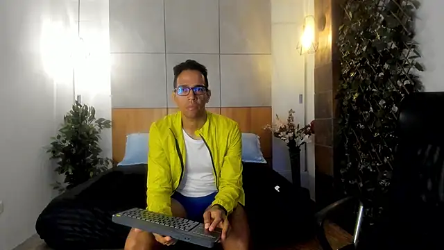 JacobDraven online show from November 13, 3:32 am