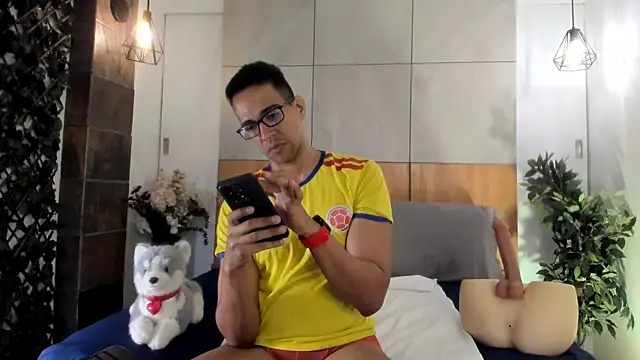 Snapshot of JacobDraven chatting on July 4, 4:19 am JacobDraven online show from July 4, 4:19 am