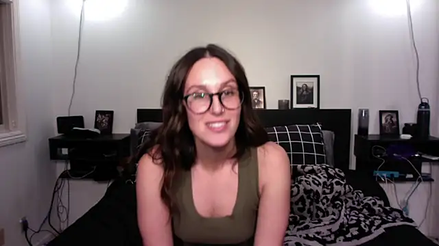 annmarieferrara online show from December 18, 3:44 am