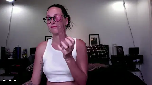 annmarieferrara online show from March 13, 2:38 am