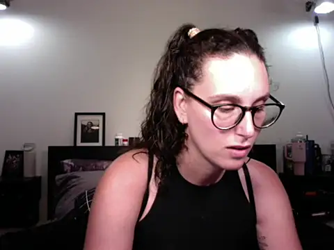 annmarieferrara online show from March 12, 2:39 am