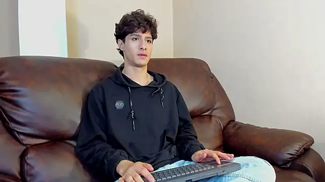 Snapshot of Xam_Collen chatting on November 14, 3:26 pm Xam Collen online show from November 14, 3:26 pm