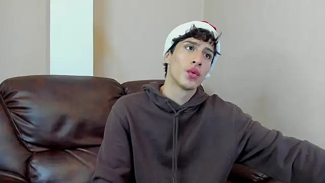 Snapshot of Xam_Collen chatting on December 19, 1:46 pm Xam Collen online show from December 19, 1:46 pm