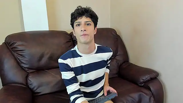 Snapshot of Xam_Collen chatting on January 10, 7:53 pm Xam Collen online show from January 10, 7:53 pm