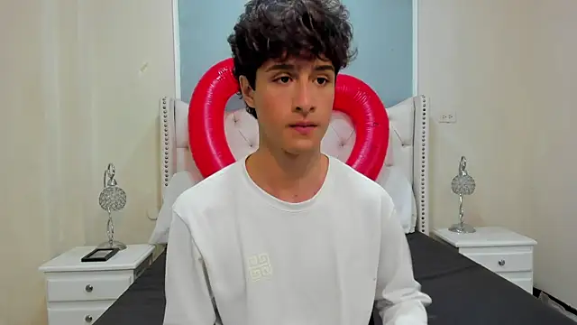 Snapshot of Xam_Collen chatting on November 26, 6:19 pm Xam Collen online show from November 26, 6:19 pm