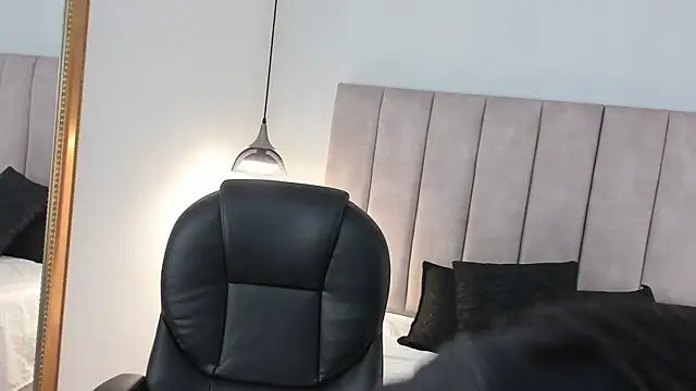 Megan-8 online show from April 14, 11:04 am