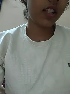Snapshot of reetika6375 chatting on July 11, 9:15 pm reetika6375 online show from July 11, 9:15 pm