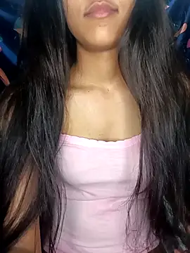 Snapshot of reetika6375 chatting on November 10, 6:46 pm reetika6375 online show from November 10, 6:46 pm