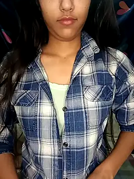 Snapshot of reetika6375 chatting on November 7, 7:07 pm reetika6375 online show from November 7, 7:07 pm