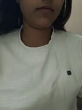 Snapshot of reetika6375 chatting on July 18, 9:12 pm reetika6375 online show from July 18, 9:12 pm
