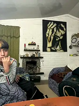 Snapshot of sky-wolves chatting on September 25, 6:08 am sky-wolves online show from September 25, 6:08 am