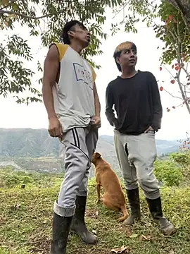 Snapshot of sky-wolves chatting on October 1, 10:35 pm sky-wolves online show from October 1, 10:35 pm